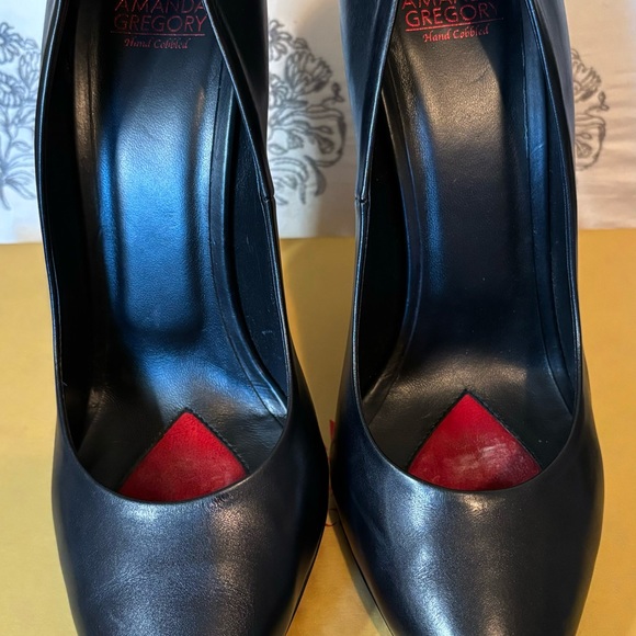 Stunning Amanda Gregory Hand Cobbled Black Stiletto Pump - Picture 3 of 11